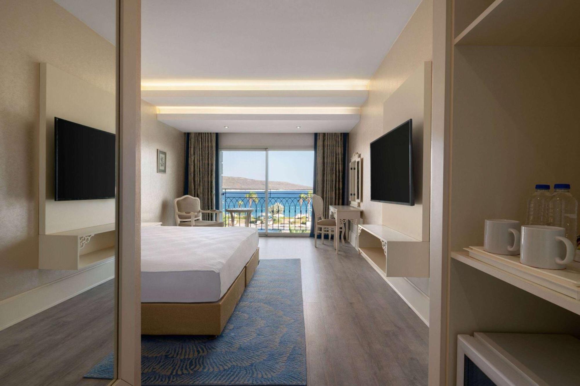 Dolce By Wyndham Cesme Alacati Exterior photo