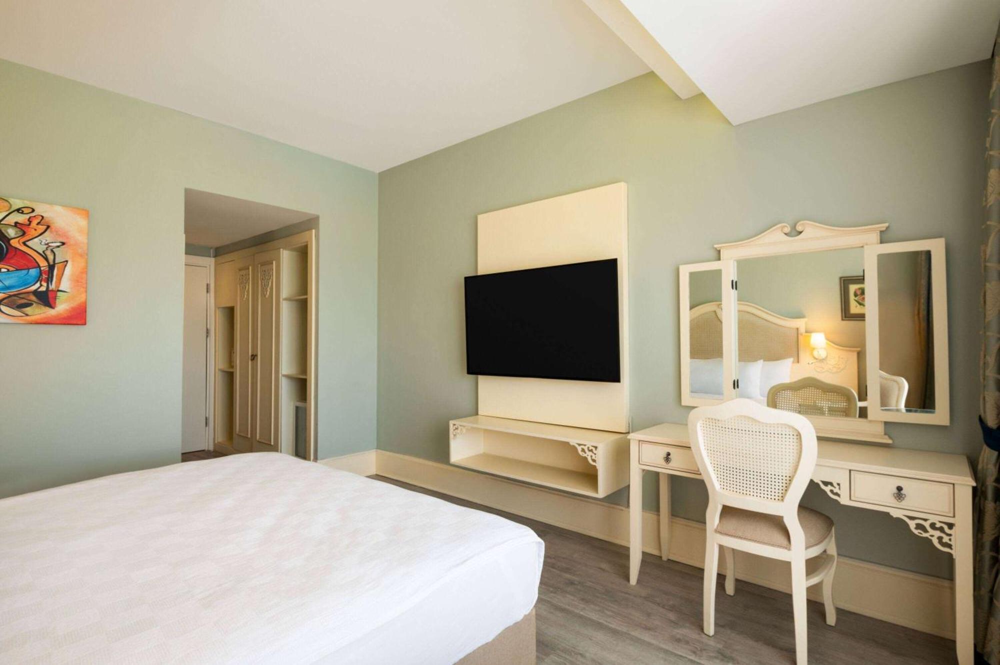 Dolce By Wyndham Cesme Alacati Exterior photo